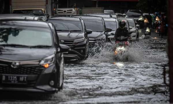 Jumat Pagi, 11 Ruas Jalan Jakarta Banjir 1 Banjir Jakarta