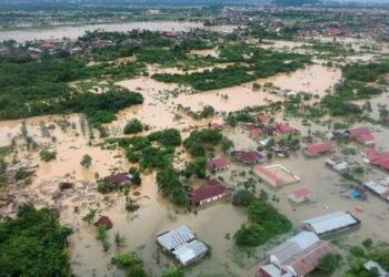 Banjir yang terjadi di Padang, Sumatra Barat