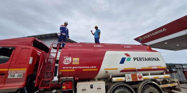 Pasca Banjir, Pertamina Terapkan Distribusi Energi Non Reguler di Sumbar 1 Distribusi Energi
