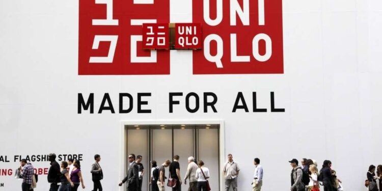Cerita Bos Uniqlo, Typo Membawa Berkah 1 Ilustrasi