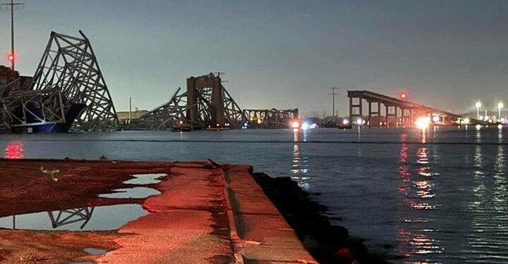 Dihantam Kapal Kargo, Jembatan di Baltimore Langsung Runtuh 1 Jembatan sepanjang 3 km yang rubuh di Baltimore.