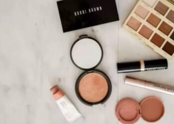Make up simpel edisi Lebaran.