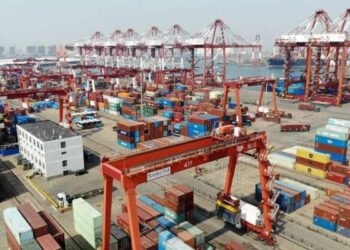 Foto drone menunjukkan Pelabuhan Qingdao di Provinsi Shandong, China timur, 13 Maret 2024.