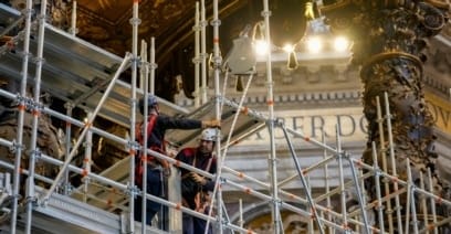 Kanopi Basilika Santo Petrus di Vatikan Mulai Dipugar 1 Pemugaran Kanopi Basilika