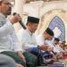 Pj Gubernur Sumut, Hassanudin, salat tarawih pertama tahun ini di Masjid Agung