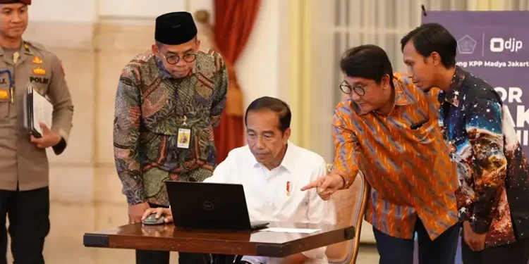 Presiden Jokowi Lapor SPT Tahunan 1 Presiden Lapor SPT Tahunan