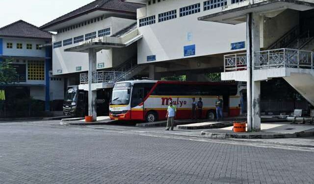 Segera Direvitalisasi, Menhub Cek Terminal Giwangan Yogyakarta 1 Terminal Giwangan Yogyakarta.