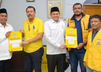 Bupati dan Wakil Bupati Sergai, Darma Wijaya dan Adlin Tambunan mendaftarkan diri sebagai Bakal Calon Bupati dan Bakal Calon Wakil Bupati Sergai periode 2024-2029.