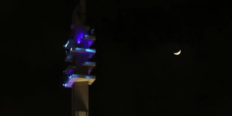 Iran Luncurkan Serangan Rudal dan Drone Skala Besar ke Israel 1 Gedung Kementerian Pertahanan Israel di Tel Aviv, Israel.