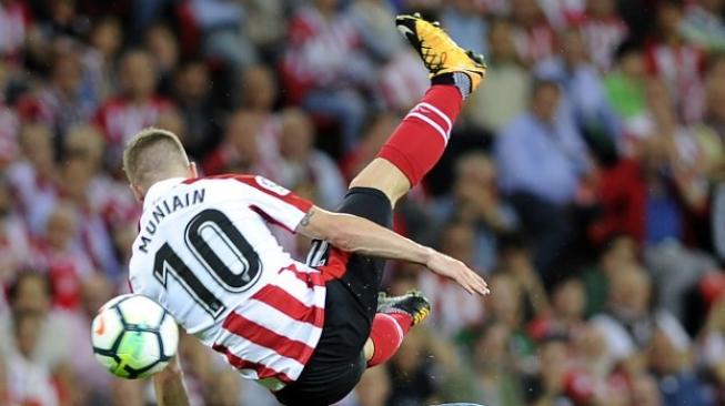 Setelah 15 Tahun Bela Klub, Iker Muniain Bakal Tinggalkan Bilbao 1 Iker Muniain dipastikan akan meninggalkan Athletic Bilbao setelah kontraknya habis di akhir musim ini.