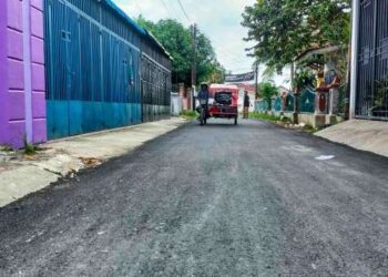 Jalan Gang Murni X Medan Denai setelah diaspal.