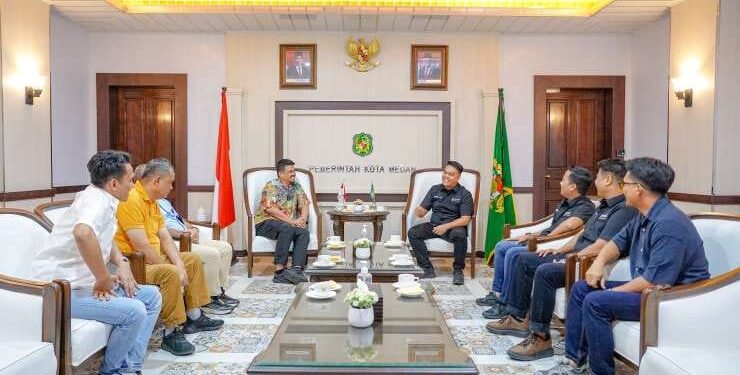 Bobby Nasution Ajak PAKSU Kolaborasi Dukung Pembangunan 1 Kunjungan pengurus PAKSU di Balai Kota Medan.