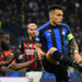 Inter Milan Raih Scudetto Usai Menang Lawan AC Milan 2-1 2 Pemain Inter Milan pada laga kontra AC Milan di pertandingan lanjutan Serie A Italia, di Stadion San Siro di Milan, Italia, Senin (22/4/2024) waktu setempat.