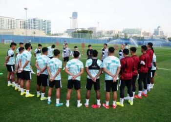 Tim U-23 Indonesia menjalani latihan perdana di Dubai.