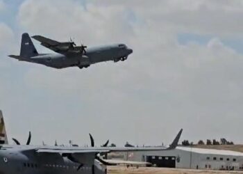 Bantuan RI diangkut dengan pesawat Super Hercules C-130 milik TNI AU.