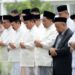 Pj  Gubernur Sumut, Hassanudin, bersama sejumlah pimpinan OPD Pemprov Sumut dan tokoh masyarakat Salat Idulfitri 1445 H, di Halaman Rumah Dinas Gubernur Sumut, Rabu (10/4/2024).