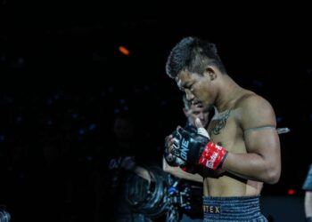 Raja Muay Thai Rodtang Jitmuangnon.