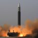 AS Sebut Peluncur Rudal Tomahawk, SM-6 Bakal Dikerahkan di Indo-Pasifik 2 Uji coba peluncuran rudal balistik antarbenua (ICBM) Hwasongpho-17 milik Korea Utara.