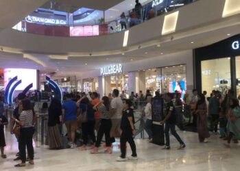 Suasana di Delipark Mall Medan.