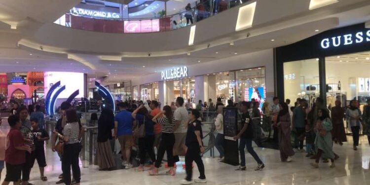 Pengunjung Mal di Medan Naik hingga 30% di Libur Lebaran 1 Suasana di Delipark Mall Medan.