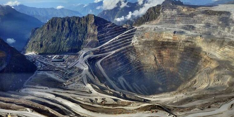 Freeport Bukukan Laba Rp48,79 Triliun, Porsi Pemda Papua Rp3,35 Triliun 1 Tambang emas PT Freeport Indonesia.