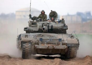 Tentara Israel terlihat di dekat perbatasan Jalur Gaza di Israel selatan pada 6 Januari 2024.