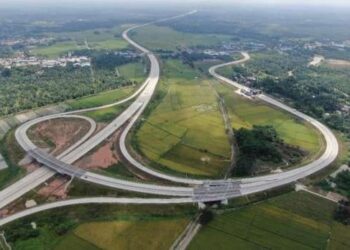 Foto udara jalan tol Tebing Tinggi - Indrapura.