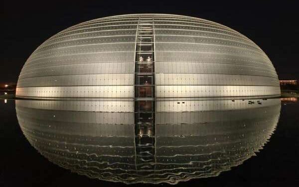Gedung Telur Raksasa China Bakal Putar 14 Film Opera Internasional 1 National Centre for The Performing Arts di Beijing, ibu kota China, pada 27 Januari 2022.
