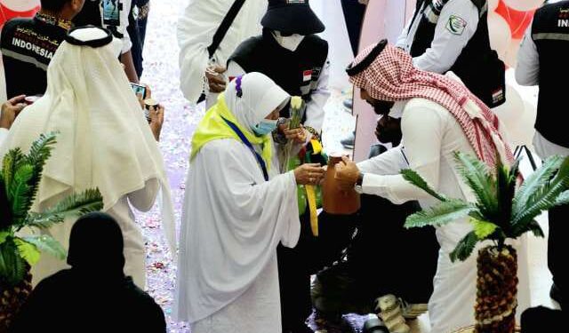 63.823 Calon Haji Indonesia Tiba di Arab Saudi, Gabungan 162 Kloter 1 Jamaah haji Indonesia tiba di Arab Saudi.
