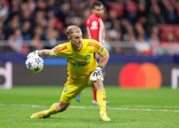 Kiper Celtic asal Inggris Joe Hart.