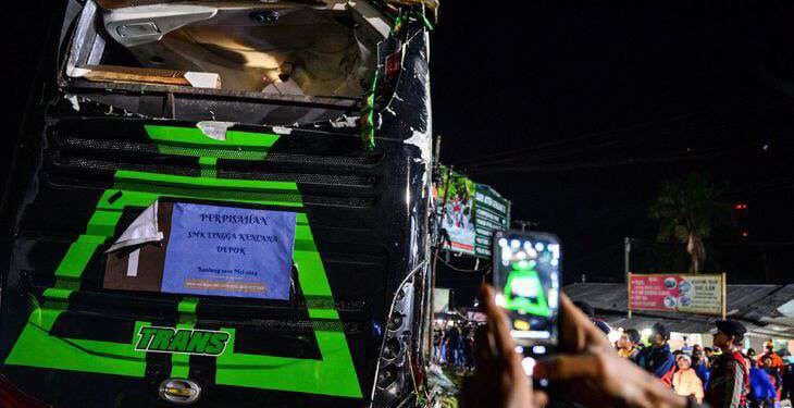 Kecelakaan Bus di Ciater, Uji KIR Kendaraan Harus Diperketat 1 Evakuasi korban kecelakaan bus pariwisata di Desa Palasari, Kecamatan Ciater, Kabupaten Subang, Jawa Barat, Sabtu (11/5/2024).