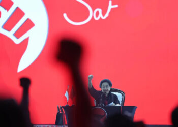 Ketua Umum PDIP, Megawati Soekarnoputri, menyampaikan pidato politik saat pembukaan Rakernas V PDIP, di Beach City International Stadium Ancol, Jakarta, Jumat (24/5/2024).