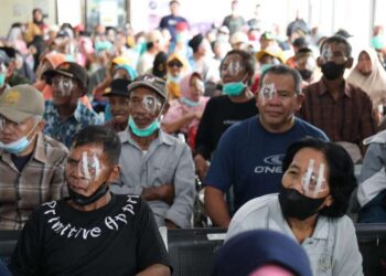 Memperingati Hari Lanjut Usia Nasional (HLUN) 2024, Kemensos menggelar operasi katarak gratis.