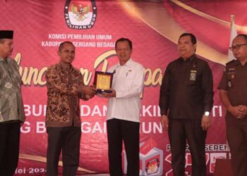 Peluncuran Tahapan Pemilihan Bupati dan Wakil Bupati Sergai Tahun 2024, di Kantor Komisi Pemilihan Umum (KPU) di Sei Rampah, Rabu (8/5/2024).