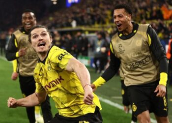Pemain Borussia Dortmund saat pertandingan melawan Atletico Madrid pada leg pertama perempat final Liga Champions UEFA.