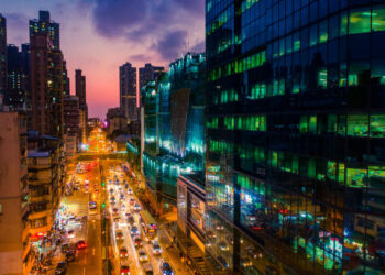 Pemandangan malam di Taipei, Taiwan.