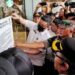 Tunggakan Pajak Dicicil, Pembongkaran Mall Center Point Ditangguhkan 2 Pembongkaran Mall Centre Point ditangguhkan oleh Pemko Medan.