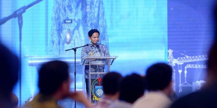 1.107 Ahli Konstruksi di Sumut Sudah Kantongi Sertifikasi 1 Pj Gubernur Sumut, Hassanudin, membuka Seminar, Short Course, dan Pameran Nasional yang diselenggarakan HAKI Komda Sumut.