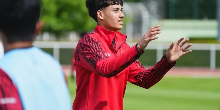 Jelang Laga vs Guinea, Shin Tae-yong Konsentrasi Jaga Kebugaran Pemain 1 Pemain Timnas Indonesia U-23, Rafael Struick, sedang berlatih, di Stade de Lagrange, Prancis.