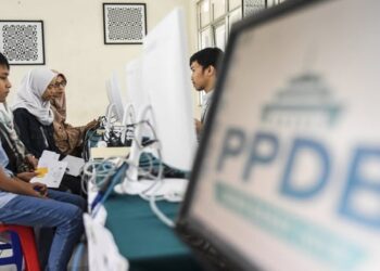 Sosialisasi dan simulasi pendaftaran Penerimaan Peserta Didik Baru (PPDB).
