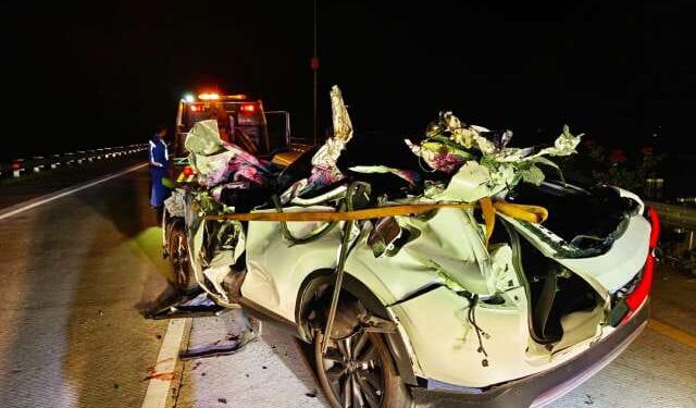 Tabrakan Maut Mobil vs Truk di Tol Medan-Tebing Tinggi, Satu Orang Tewas 1 Tabrakan di ruas jalan Tol Medan-Tebing Tinggi.