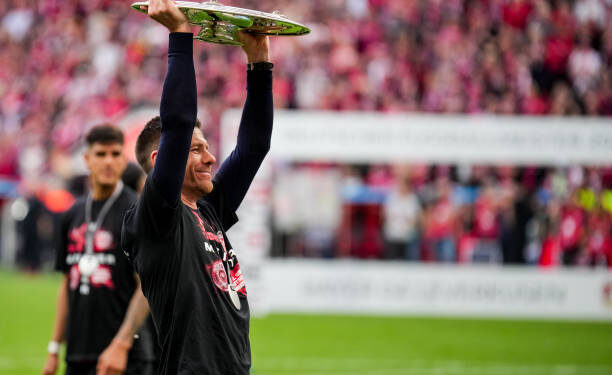 Status Tidak Terkalahkan, Alonso Kunci Sukses Leverkusen 1 Pelatih Bayer Leverkusen, Xabi Alonso.