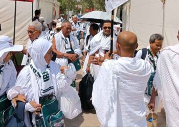 Jemaah haji Indonesia tiba di Arafah.