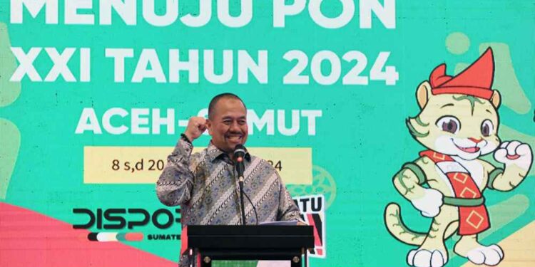 Kepala Dispora Sumut, Baharuddin Siagian, pada pembukaan Chef de Mission (CDM) di Hotel Santika Premiere Dyandra, Medan.
