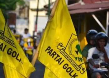 Bendera Partai Golkar.