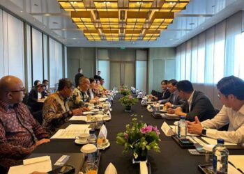 Menperin bertemu jajaran SAIC-GM-Wuling Automobile Co., Ltd di Beijing.