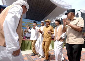 Pj Gubsu, Hassanudin, meresmikan Masjid Basyariah, di Desa Seilimbat, Kecamatan Selesai, Kabupaten Langkat.