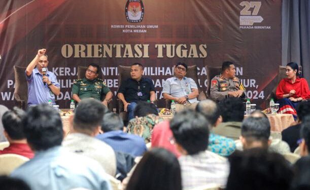 Pilkada Medan, PPK Diminta Bangun Sinergitas dengan Forkopimcam 1 Pertemuan orientasi tugas PPK yang digelar KPU Kota Medan.