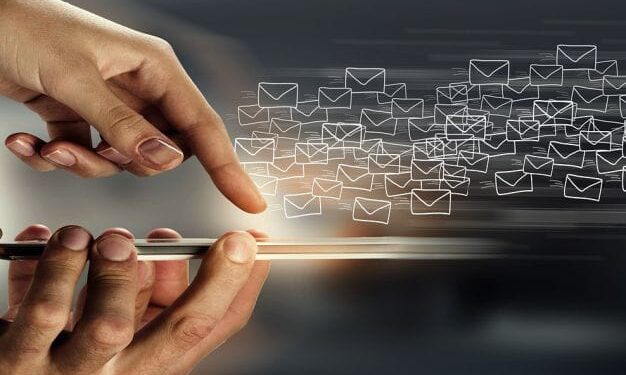 Cegah Judi Online, Kemenkominfo Lancarkan SMS Blast 1 Ilustrasi SMS blast.
