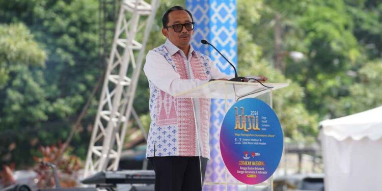 Tiga Sektor Ini Ditarget Bisa Terdongkrak Melalui KKSU x NSI Day 2024 1 Deputi Gubernur BI, Juda Agung, saat membuka Karya Kreatif Sumatera Utara (KKSU) x North Sumatra Invest (NSI) Day 2024, di Istana Maimun, Rabu (3/7/2024).